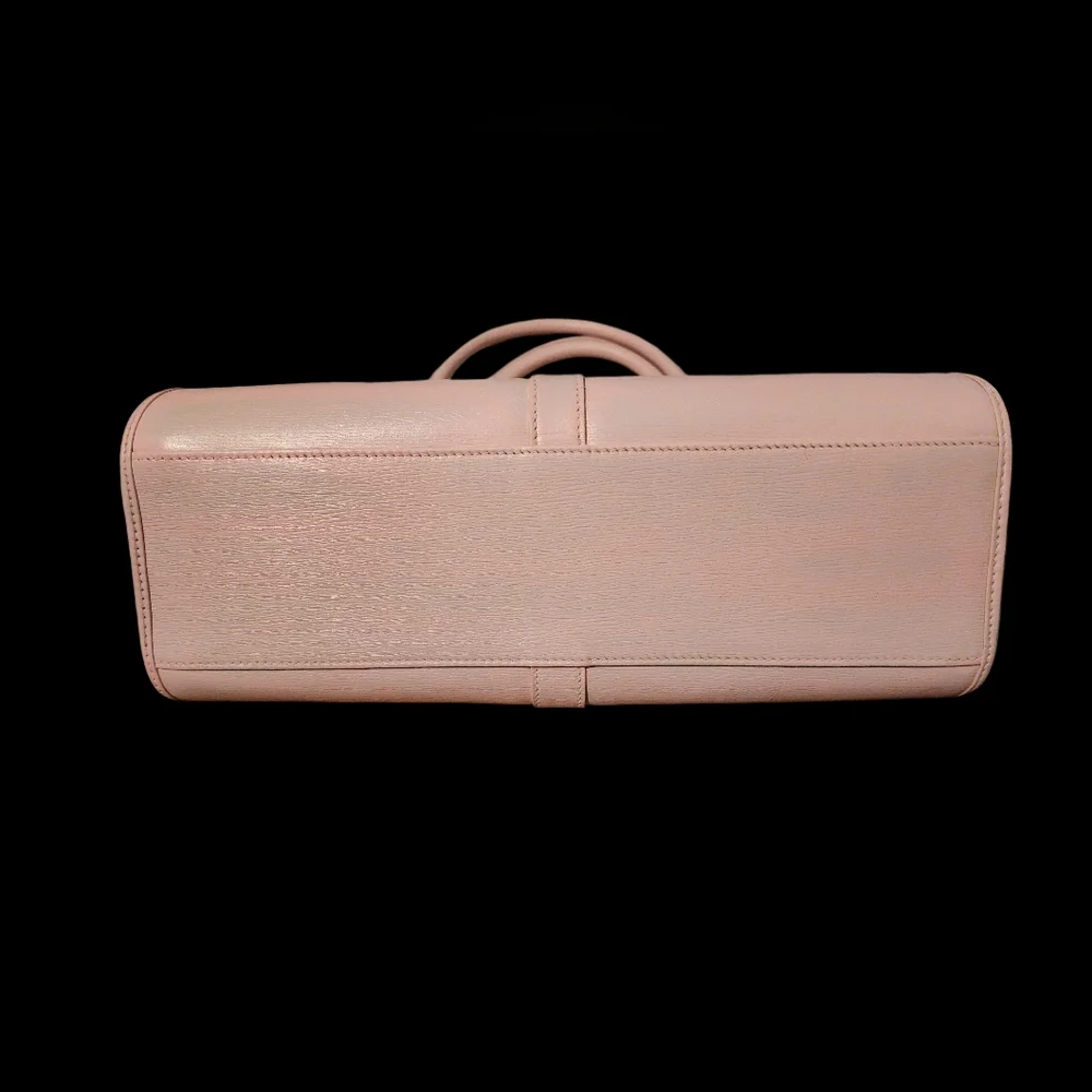 Gucci Pink Leather Shoulder Bag with Gold Hardware - Picture 4 of 6